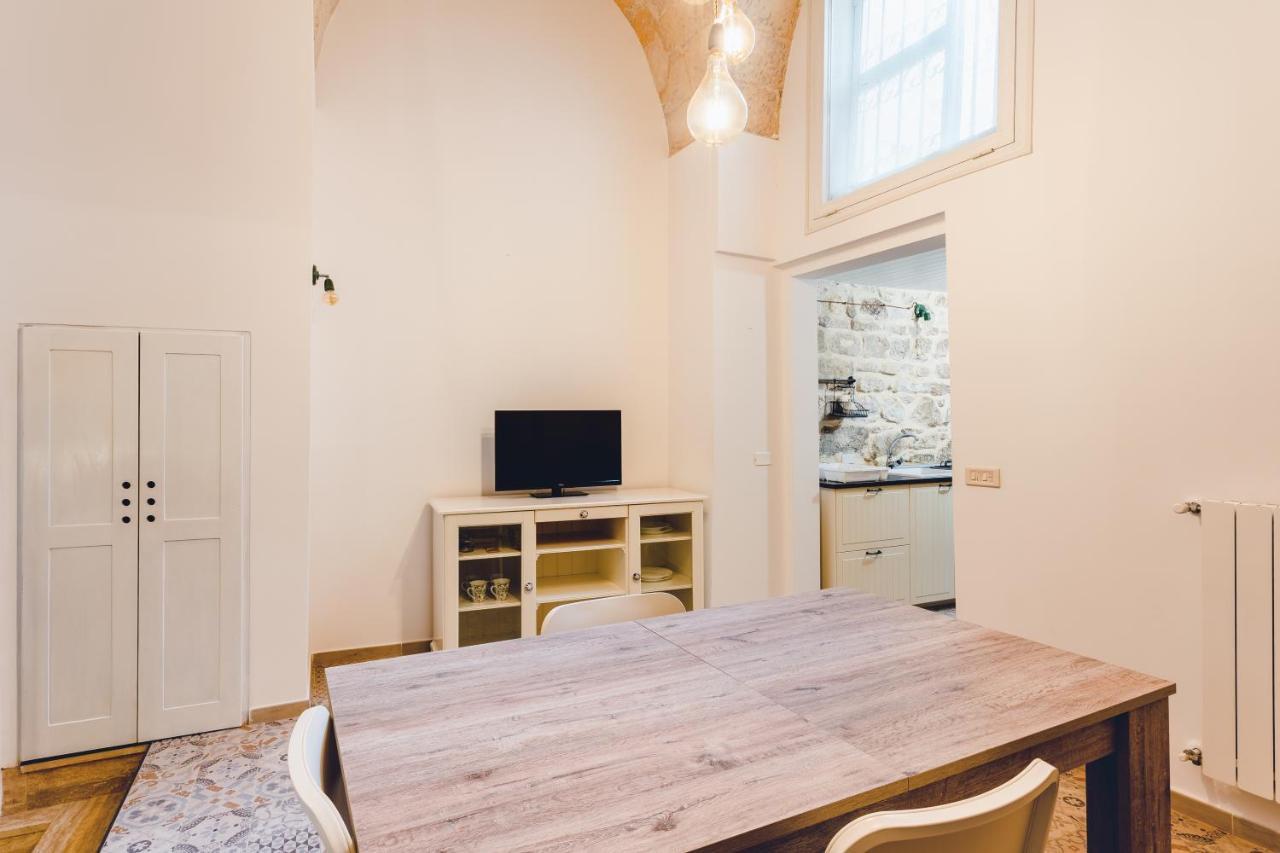 Convivo Apartment Palazzo Galateo Лечче Экстерьер фото