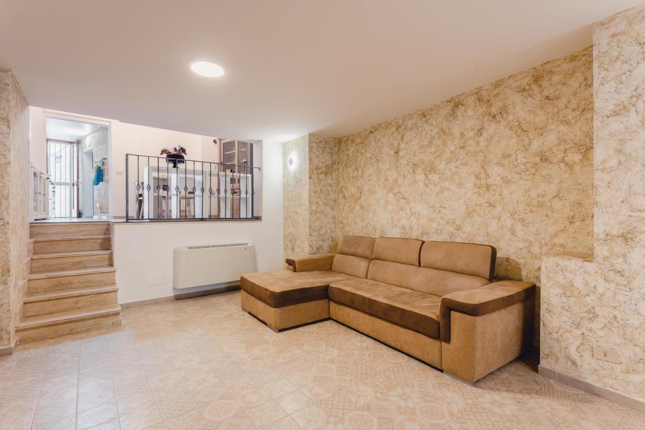 Convivo Apartment Palazzo Galateo Лечче Экстерьер фото